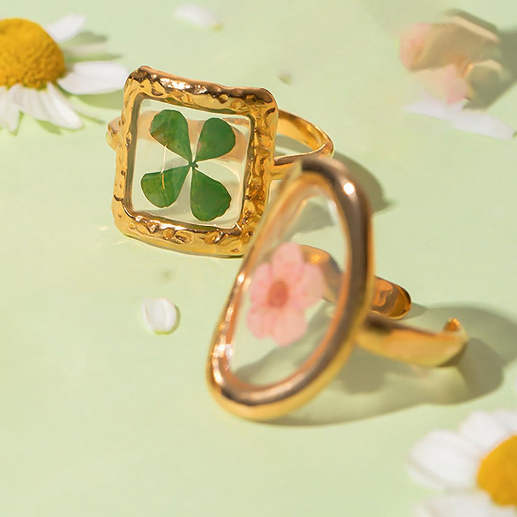 Handmade Dried Flower Statement Ring for Women Gold-Toned Stainless Steel Adjustable Pressed Blossom Forget-Me-Not Flowers Open Band Rings Wedding Holiday Jewelry