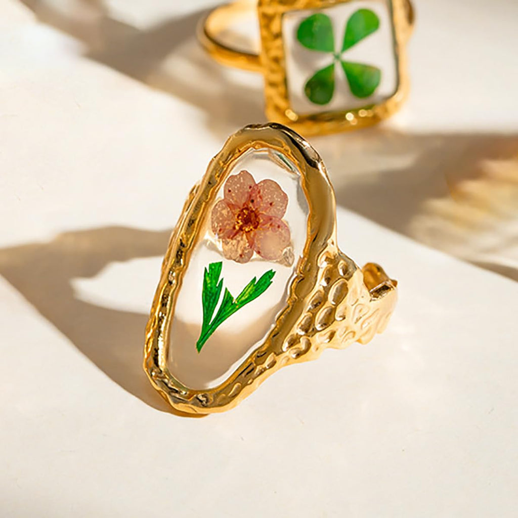 Handmade Dried Flower Statement Ring for Women Gold-Toned Stainless Steel Adjustable Pressed Blossom Forget-Me-Not Flowers Open Band Rings Wedding Holiday Jewelry