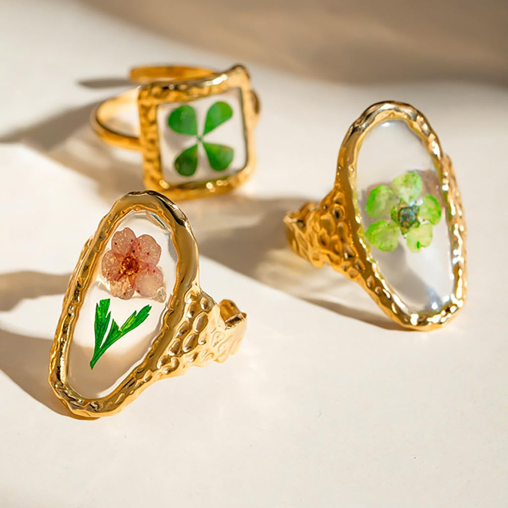 Handmade Dried Flower Statement Ring for Women Gold-Toned Stainless Steel Adjustable Pressed Blossom Forget-Me-Not Flowers Open Band Rings Wedding Holiday Jewelry